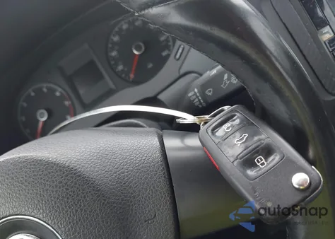 2011 Volkswagen Jetta 2.5L Se z USA, uszkodzony, nr VIN 3VWDZ7AJ4BM370033